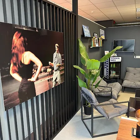 Hangout Apartment